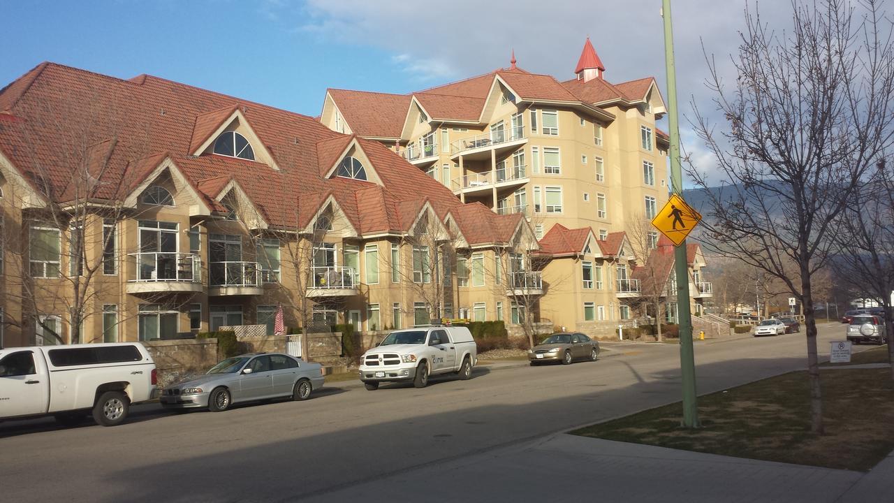 Kelowna Discovery Экстерьер фото