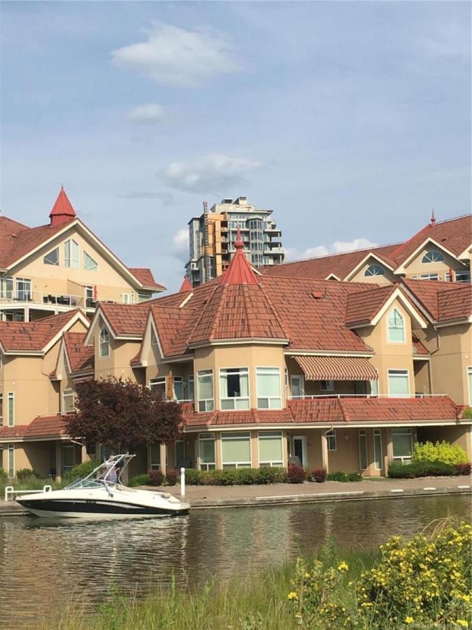 Kelowna Discovery Экстерьер фото
